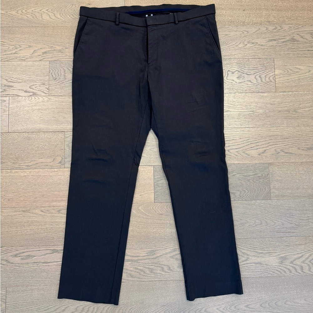 TOMMY HILFIGER Men's Modern-Fit TH Flex Stretch Solid Performance Pants